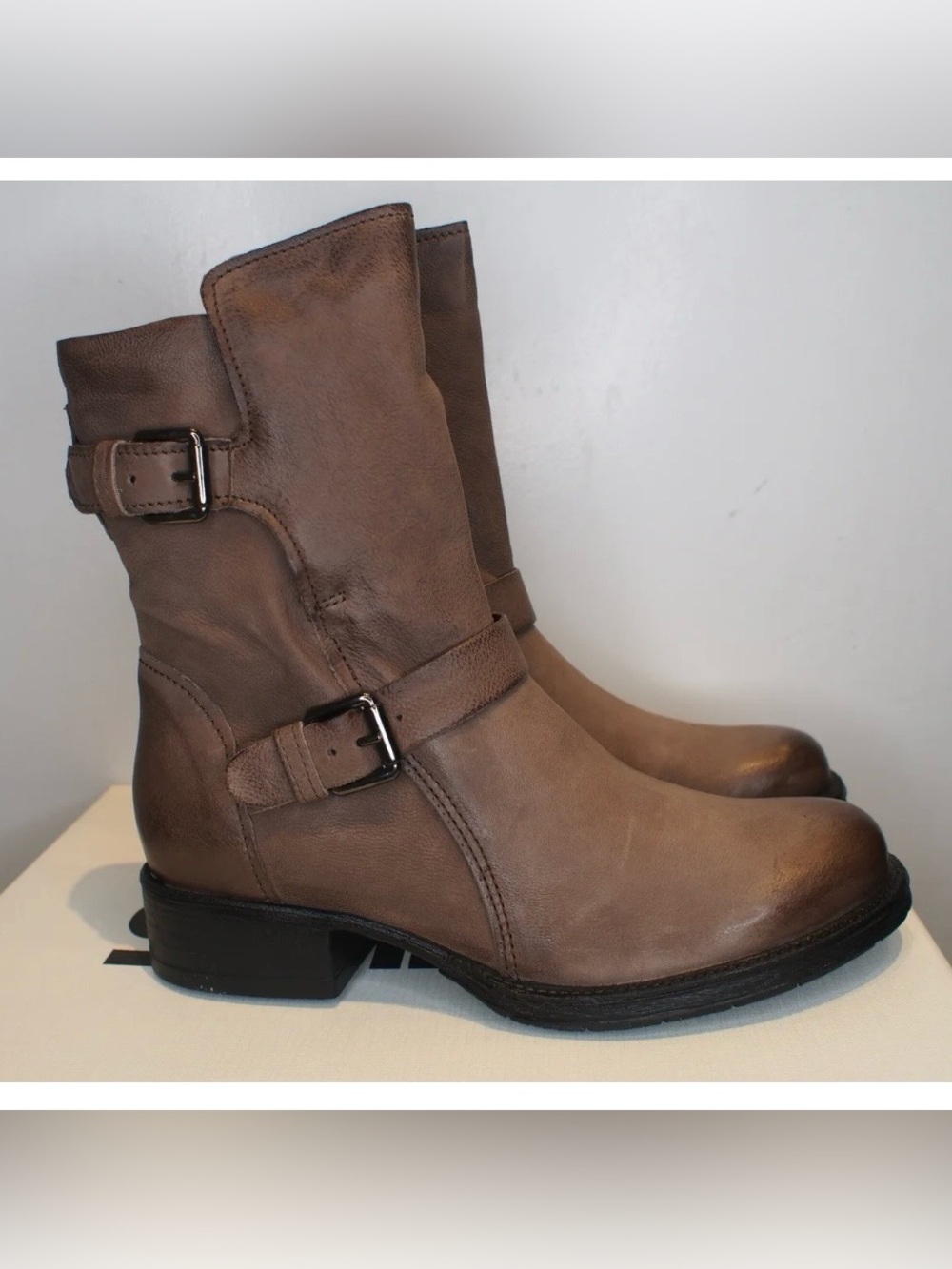MJUS Women’s Strappy Zip Motorcycle Boots in Antilope